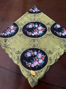 Vintage Printed Hanky "Floral Bouquets Theme" Made in Spain ~ Scalloped Edge - Picture 1 of 7