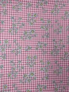 Daisy Flower Pink & White Checkered Quilt Fabric 2 Yards - Picture 1 of 3