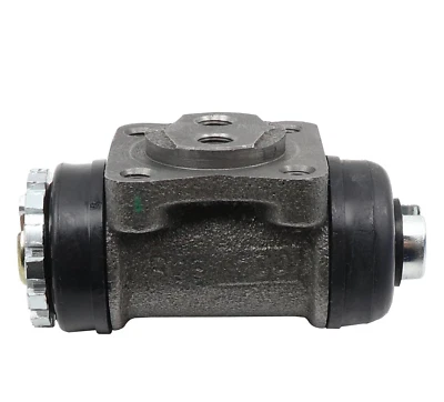 4 Front Wheel Cylinders brake hardware , brake shoes fits Landcrusier 1972-1975 - Image 1 of 4