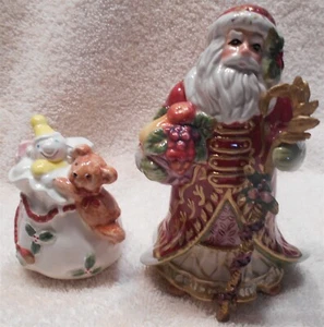 Fitz and Floyd Christmas Salt and Pepper Shakers - Picture 1 of 3