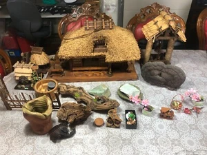 Modèle de maison japonaise : toit de chaume, jardin, ustensile à thé ensemble miniature fait main - Photo 1/10