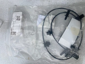 Tesla Model X FRONT Right SUSPENSION ABS SENSOR 2021-2023 1620761-00-C - Foto 1 di 2