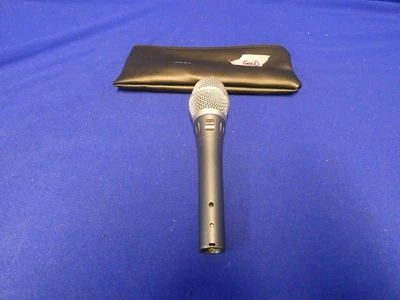 Shure Beta 87A Super Cardioid Condenser Handheld Vocal Microphone w/Soft Case - Image 1 of 4