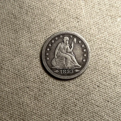 1853 P Seated Liberty Silver Quarter Us Coin Arrow and Rays VF - Image 1 of 2