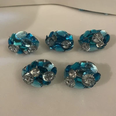 Juego de 5 soportes para anillos de servilleta de lujo para cena enormes joyas de acrílico brillante azul Foto 1 de 4