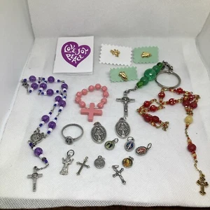 Lot Of 19 Small Christian Catholic Mixed Jewelry - Picture 1 of 13