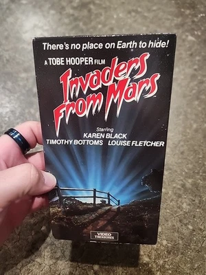 Invaders From Mars VHS 1989 Movie Horror Sci-Fi Tobe Hooper Original  - Works  - Image 1 of 4
