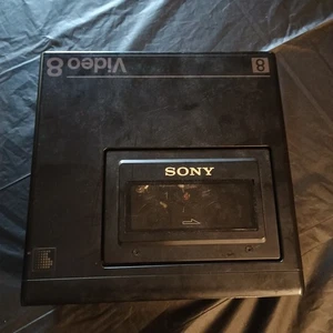 Sony EV-C8u Digital Stereo Video 8 Transportable - Picture 1 of 7