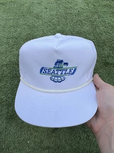 VINTAGE Seattle Thunderbirds Hockey Yupoong White Snapback Cap Hat - Picture 1 of 8