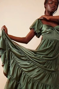Free People Sommerkleid seidig grün Stufen Größe Large neu ohne Etikett - Bild 1 von 6