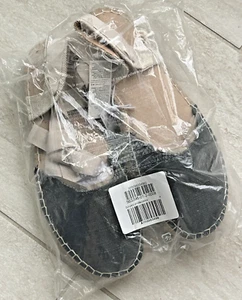 NEW Old Navy Women’s Size 8 Textile Lace-Up Espadrille Sandals Black Cream Flat - Picture 1 of 7