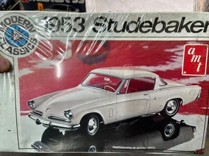 AMT t396 1953 Studebaker Starliner Modern classic vintage KIT 1/25 McM FS - Picture 1 of 3