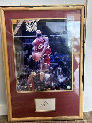 🏀 LeBron James Autographed 24x36 Cleveland Cavaliers Photo – #23 Signature - Image 1 of 3
