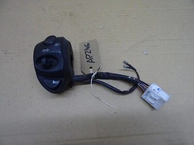 Aprilia SR MAX 125 Left Hand Switchgear Switches Controls AP246 - Image 1 of 4