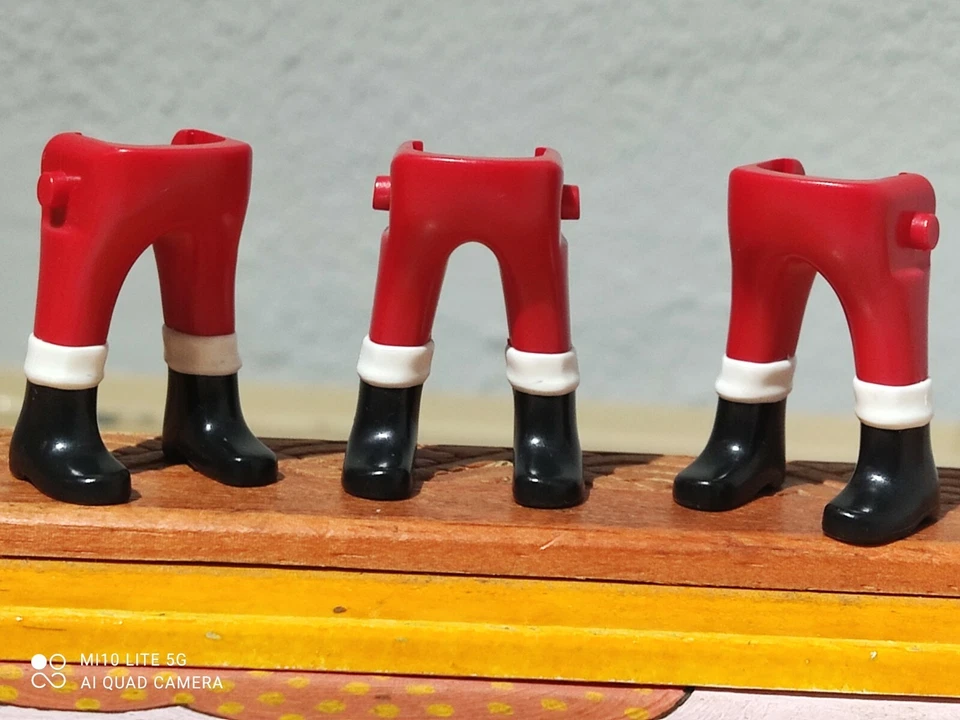 PLAYMOBIL X3 PIERNAS ROJAS GORDOS GORDO SANTA CLAUS PAPA NOEL ROJAS NAVIDAD - Imagen 1 de 1