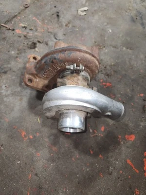 Turbocompresor Turbo K03 53039880516 para Iveco F5C New Holland L180 Foto 1 de 4
