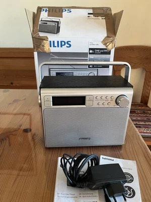 DAB-Radio, Philips, DAB und FM, Kabel oder Batterie, Model AE 5020B/12 - Bild 1 von 3