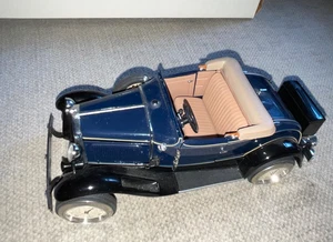 Danbury Mint 1940 Ford Diecast Model A See Pics (Windshield Broken, Top Missing) - Bild 1 von 23
