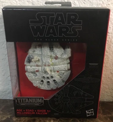 Star Wars Titanium Series Modelo #01 Halcón Milenario y Soporte En Caja Original Foto 1 de 4
