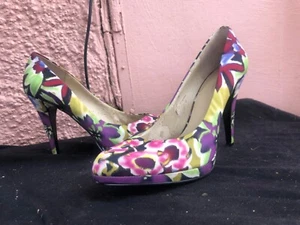 NINEWEST PINK PURPLE & GREEN FLORAL PRINT FABRIC SHOES -SZ 10M VGC - Picture 1 of 4