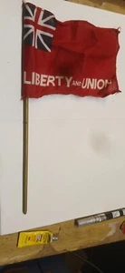 GI JOE Vintage 60s Revolutionary War 1/6th Scale Flag with Wood Pole rayon cloth - Photo 1 sur 1