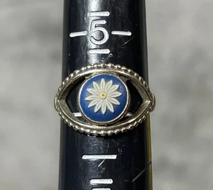 Anello vintage in argento sterling con fiore margherita Wedgwood lavaggio oro misura JW 5,75 - Foto 1 di 9