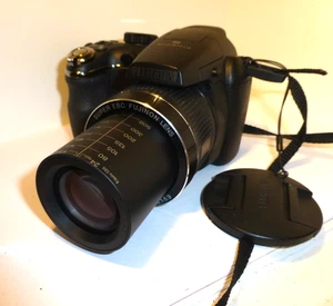 FUJIFILM FINEPIX S4080D DIGITAL CAMERA 30X ZOOM 14.0 MP + 4GB CARD WORKING (054) - Picture 1 of 9
