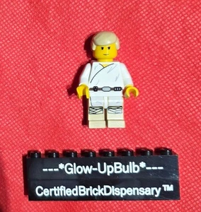 LEGO Star Wars Minifigure Luke Skywalker (Tatooine) 7110 7190 4501 USED CRACK - Picture 1 of 7