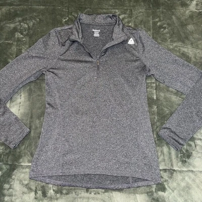 Pulôver Reebok Top Feminino Cinza Médio Corrida Decote Simulado Manga Longa 1/4 Zíper - Imagem 1 de 4