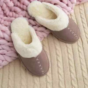 Neu Avon Damen Wildleder Slipper Pantoletten Größe 7/8 - Bild 1 von 1