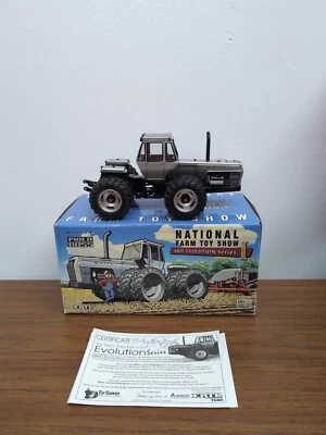 1/32 Ertl Toy White 4-210 Field Boss Tractor Farm Show 2013 - Image 1 of 4