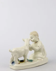Estatuilla de porcelana vintage Gzhel niña con cabra era URSS pintada a mano coleccionable - Imagen 1 de 10