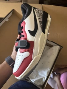 Zapatos Tenis Air Jordan Legacy 312 Low Chicago Para Hombre Blanco Negro Rojo 12 - Imagen 1 de 5