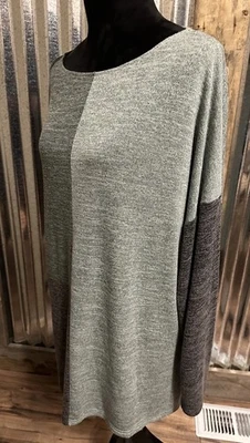 Simple Suzanne Betro 2X Tunic Top Neutral Color Block Relaxed Lagenlook Mature - Image 1 of 4