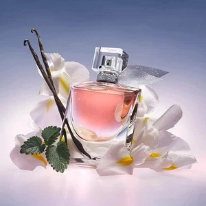 LANCOME LA VIE EST BELLE Eau De Parfum 0.13 oz / 4 ml Splash MINI Travel Size - Picture 1 of 6