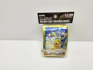 Pokémon Card Game: Deck Shield - Premium Gloss Pikachu Stellar Tera Ty NEUF - Picture 1 of 4