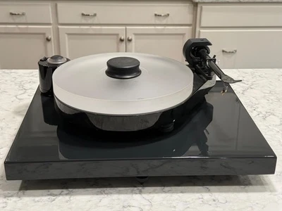 Pro-Ject Audio RPM 5 Carbon + GroundIt Deluxe Base + Puck - Bild 1 von 4
