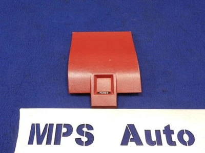 Ford Mustang 1987-1989 rojo caja de fusibles cubierta moldura OEM R54 Foto 1 de 4
