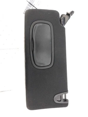 Used Left Sun Visor fits: 2015 Chrysler 200 Sdn w/o sunroof w/o garage door open Foto 1 de 4