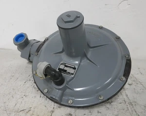 NUOVO Fisher Tipo Y693-1 Regolatore Copertura Gas 1/2" Valvola 0.5-2.0 In Molla WC - Foto 1 di 4