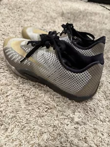 Nike HyperLive Silver Athletic Men’s Basketball Shoes Men's Size 12 - Picture 1 of 6