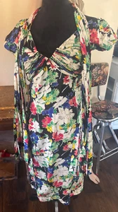 VESTIDO RAYÓN RICO ESTAMPADO FLORAL AÑOS 30 CON MANGAS ABULLONADAS PUNTIAGUDAS - Imagen 1 de 9