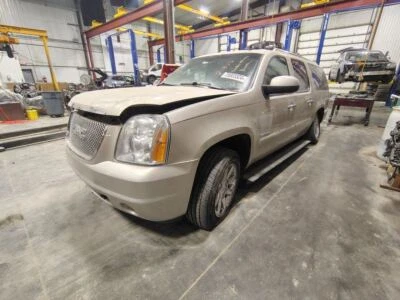07 - 14 GMC YUKON XL 1500 Sunroof E843418 - Image 1 of 4