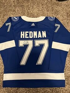 Autographed/Signed Victor Hedman Tampa Bay Blue Hockey Jersey W/ Assistant Patch