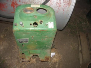 Oliver Tractor 770 880 Council - Picture 1 of 4