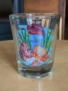 Vaso de chupito DAYTONA BEACH. Punto verde. - Imagen 1 de 2