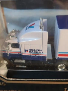 Neu im Karton 1995 Action 1/64 Mark Martin #6 Valvoline Roush Racing Transporter Hauler - Bild 1 von 8