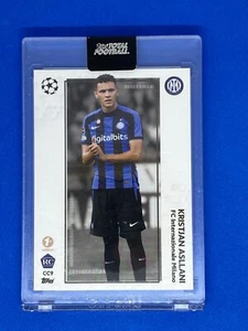 Tarjeta de novato Kristjan Asllani Topps Total Football Inter de Milán 1ª edición RC - Imagen 1 de 1