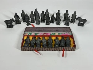 25 Terra Cotta Warriors & Horse Souvenir Figurine 3.5" Chinese Replica Lot + Box - Picture 1 of 10