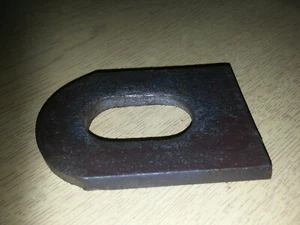 1 x Cattle hurdle eye to weld lug 22 mm wide slot hinge gate railing 12 mm thick - Picture 1 of 5